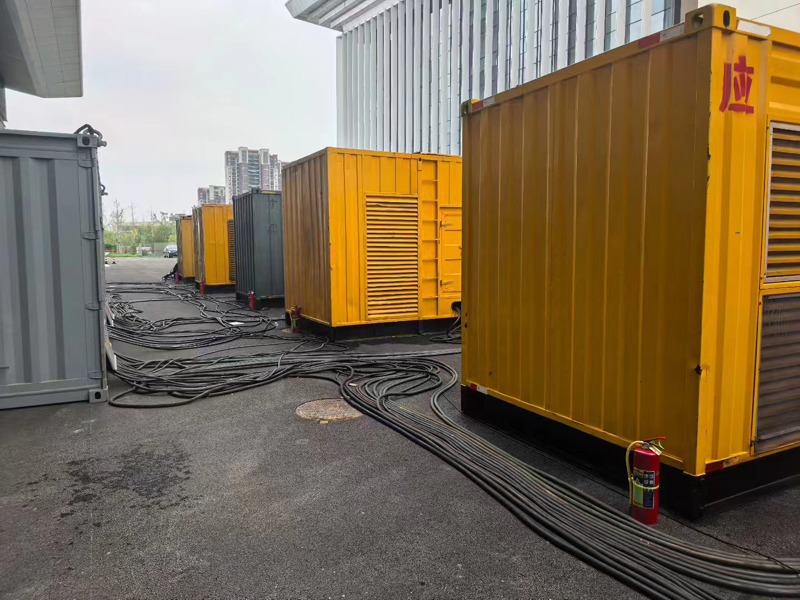 太和不同季节柴油发电机组保养有哪些注意事项?